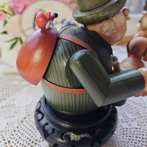 KWO Collection Made In Germany Shelf Sitter With A Fox Backpack And Dog On Lap - Picture 5 of 14